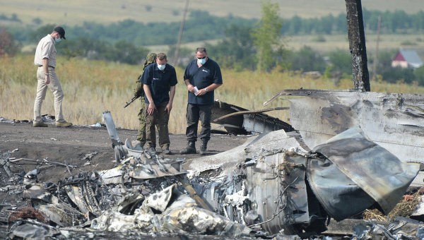 045 Putin: Ukrainian Forces Constantly Shelling MH17 Crash Site Hampering Full Volume of Work