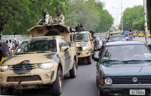 Nigerian-soldiers-on-patrol-in-Maiduguri