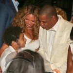 Picture Shows Beyonce Kno 8 150x150 Jay Z & Beyonce looking more in love than as they attended Solanges