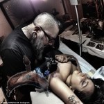 lady31 150x150 Pics: Lady Gaga Tattoos Her Under Arm; Inscribes “Mother Monster” 