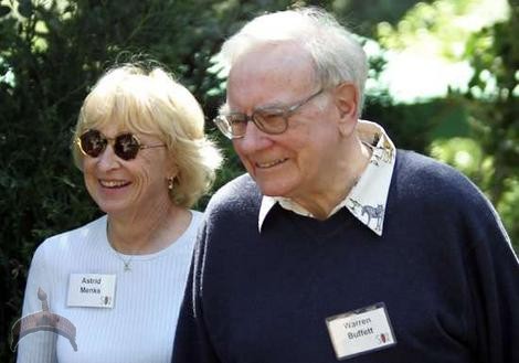 Warren Buffett and Astrid Menks