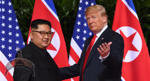 kim and trump Ooduarere